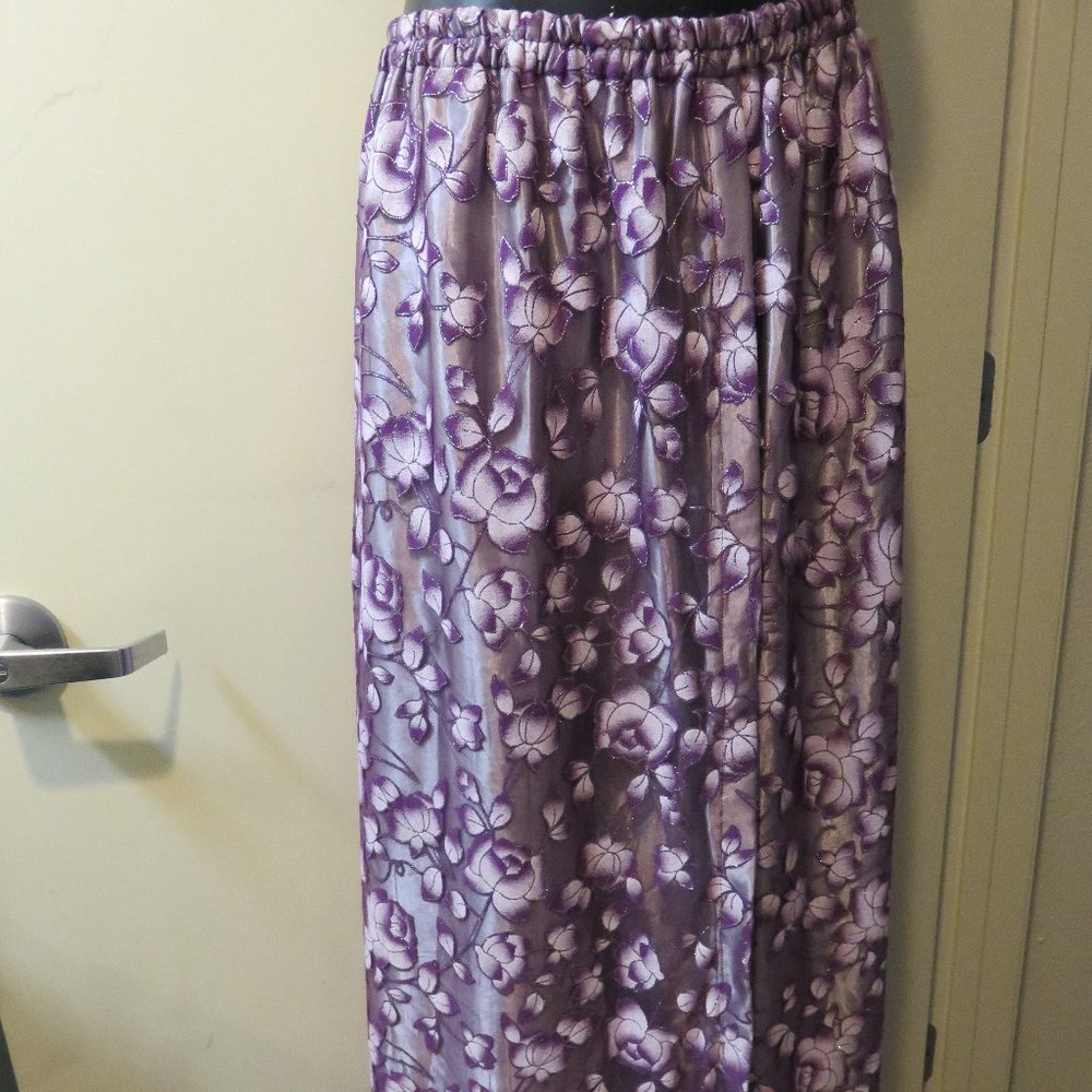 BEAUTIFUL DRESSY MAXI SKIRT **XXL***